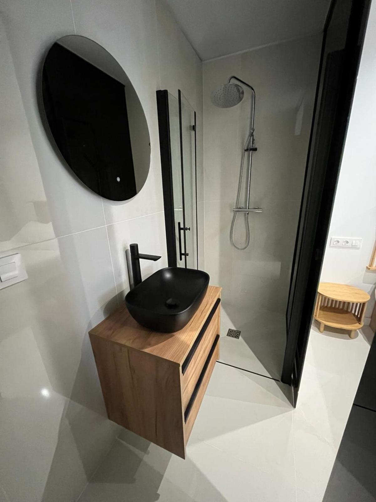 Suite Playamar Con Jacuzzi توريمولينوس المظهر الخارجي الصورة