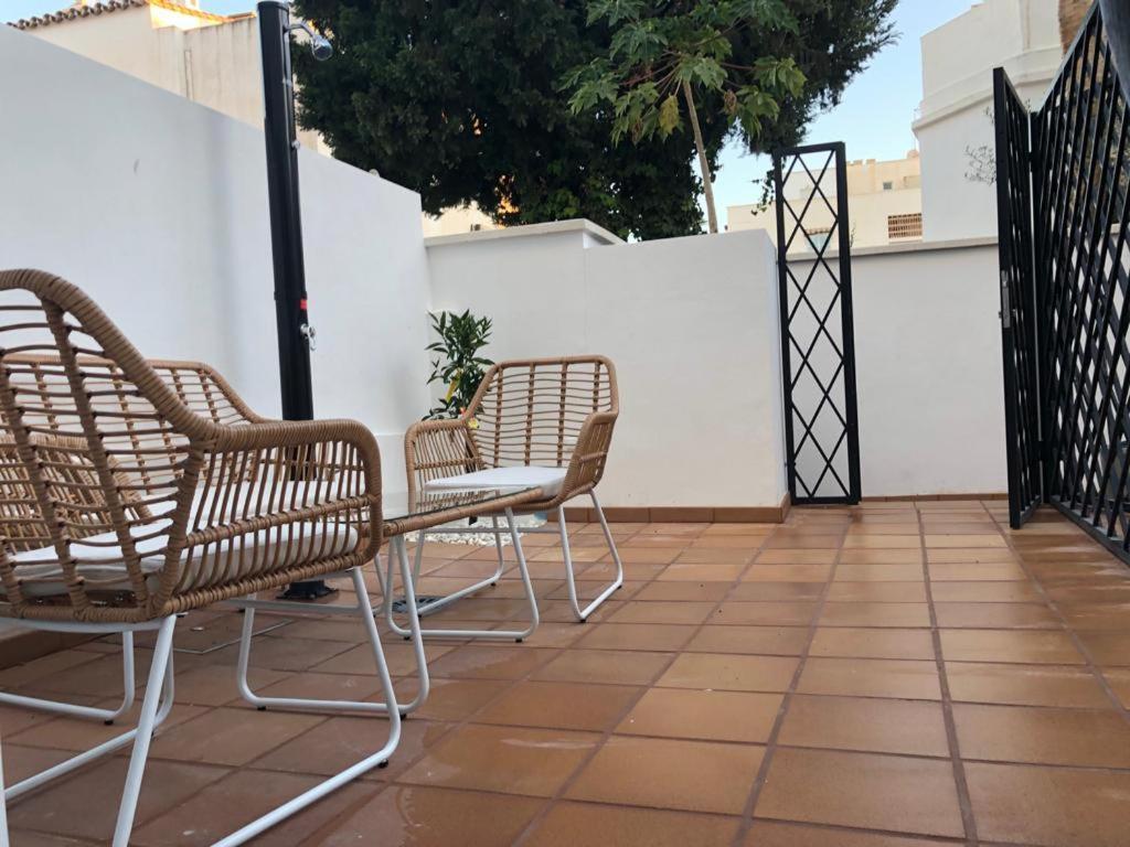 Suite Playamar Con Jacuzzi توريمولينوس المظهر الخارجي الصورة