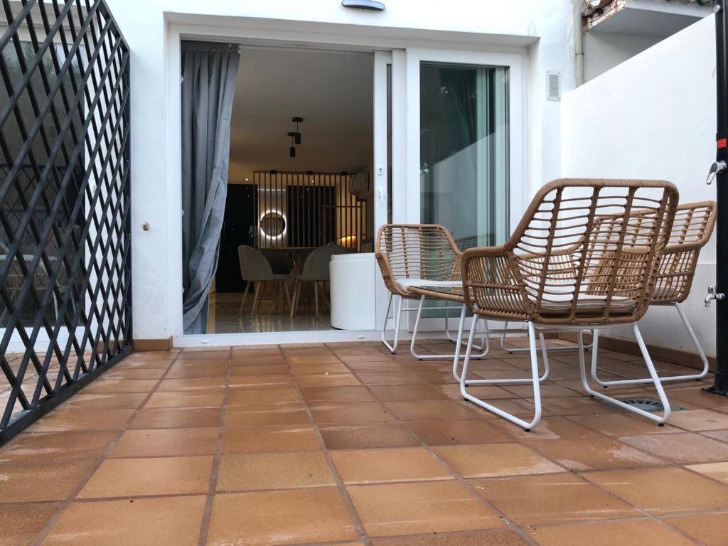 Suite Playamar Con Jacuzzi توريمولينوس المظهر الخارجي الصورة